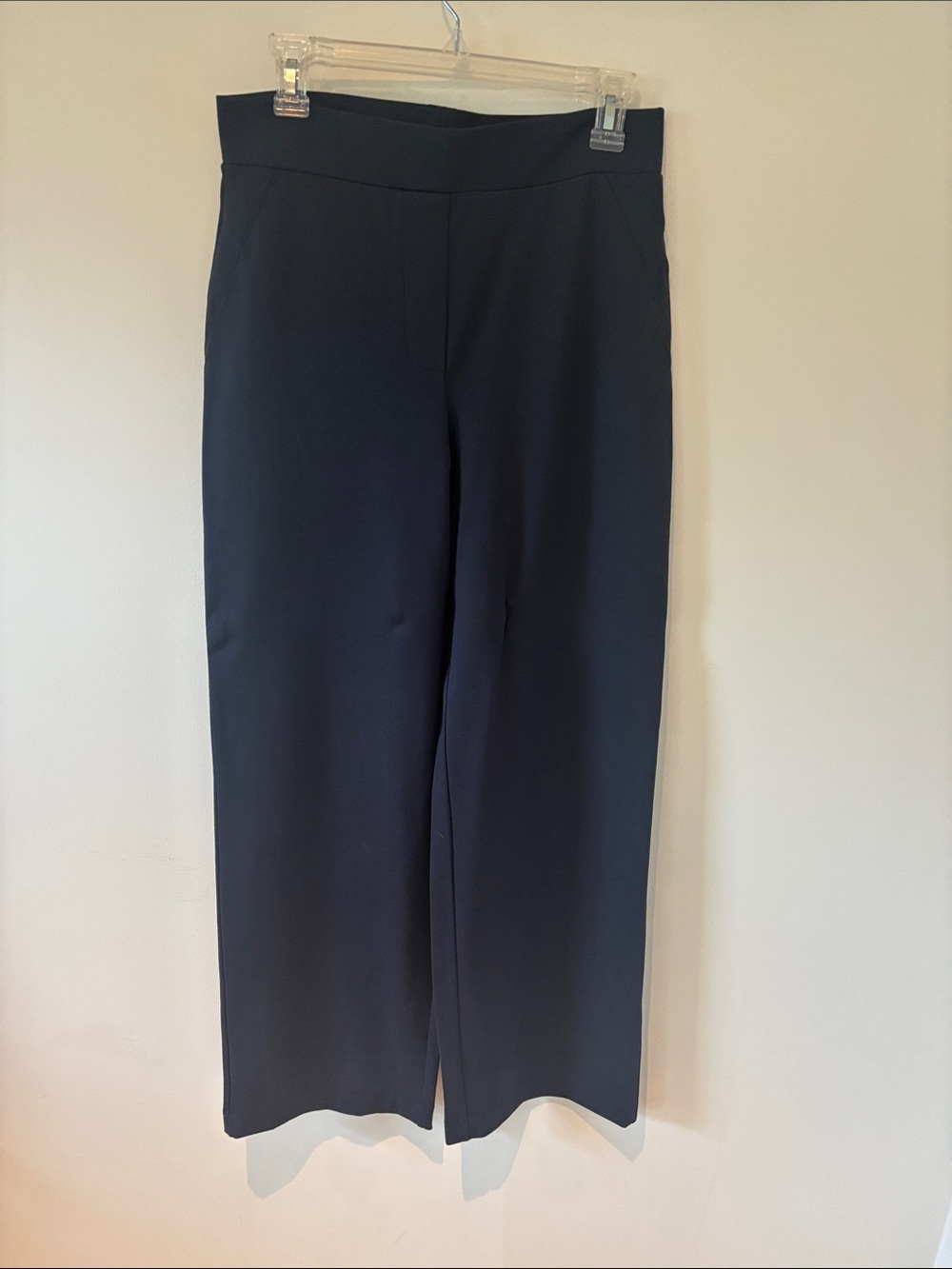 🦀 Quince ultra stretch wide leg pants navy blue